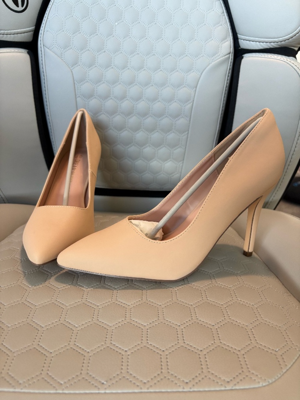 DREAM PAIRS Heel in Cream Nude